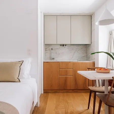 Alfama Regal Апартаменти *